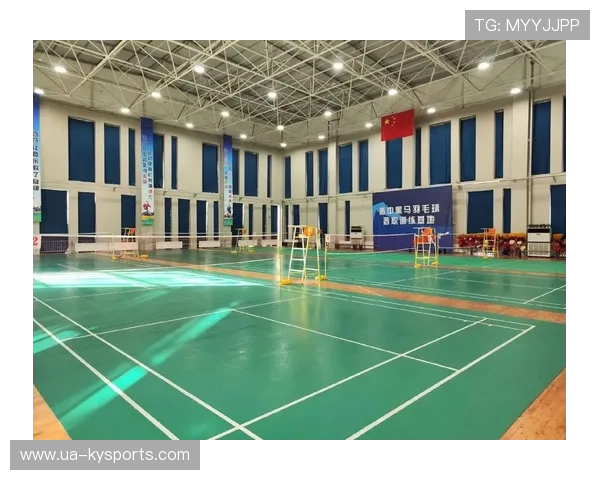 羽毛球训练营与学校共建周末训练班扩大覆盖范围，羽毛球培训馆